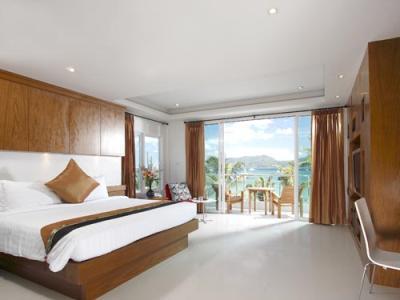 Rayaburi Beach Club Patong Exterior photo