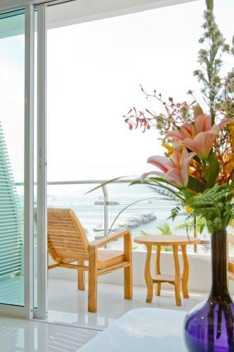 Rayaburi Beach Club Patong Room photo